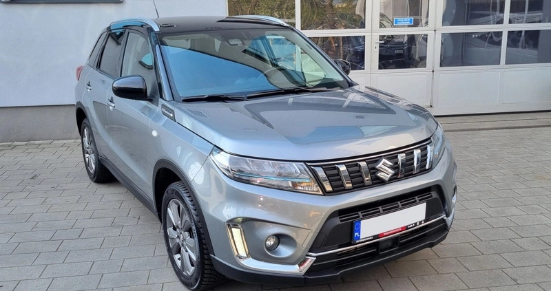 Suzuki Vitara cena 79900 przebieg: 50740, rok produkcji 2021 z Gdynia małe 781